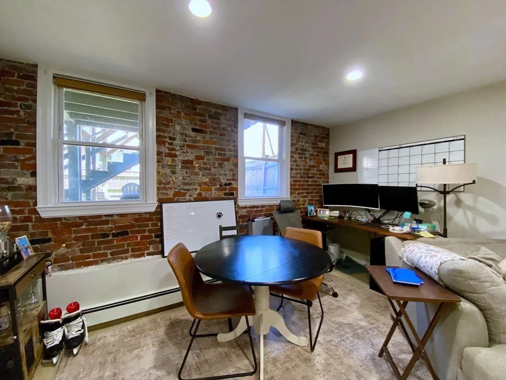 512 East 3rd, South Boston