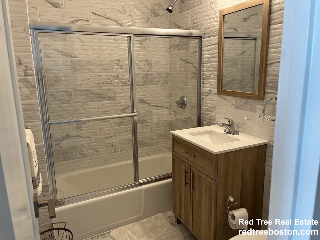 151 Tremont St, Midtown