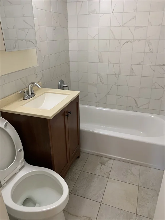 1105 - 4 Lexington St, Waltham