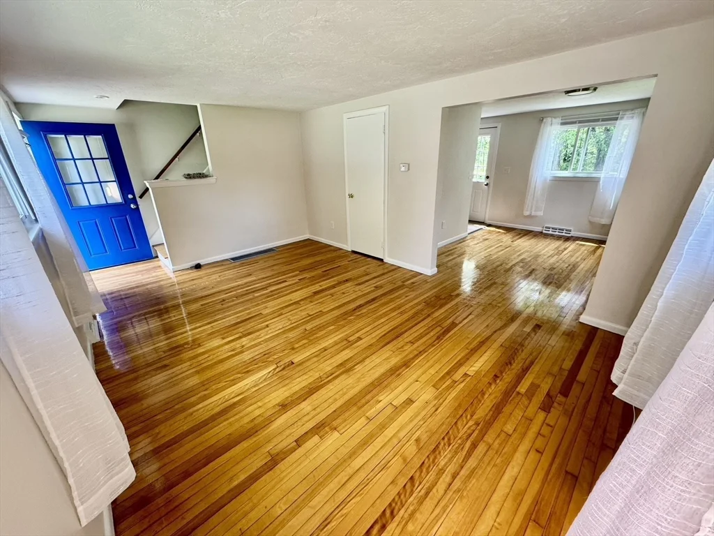 116 Central St, Acton