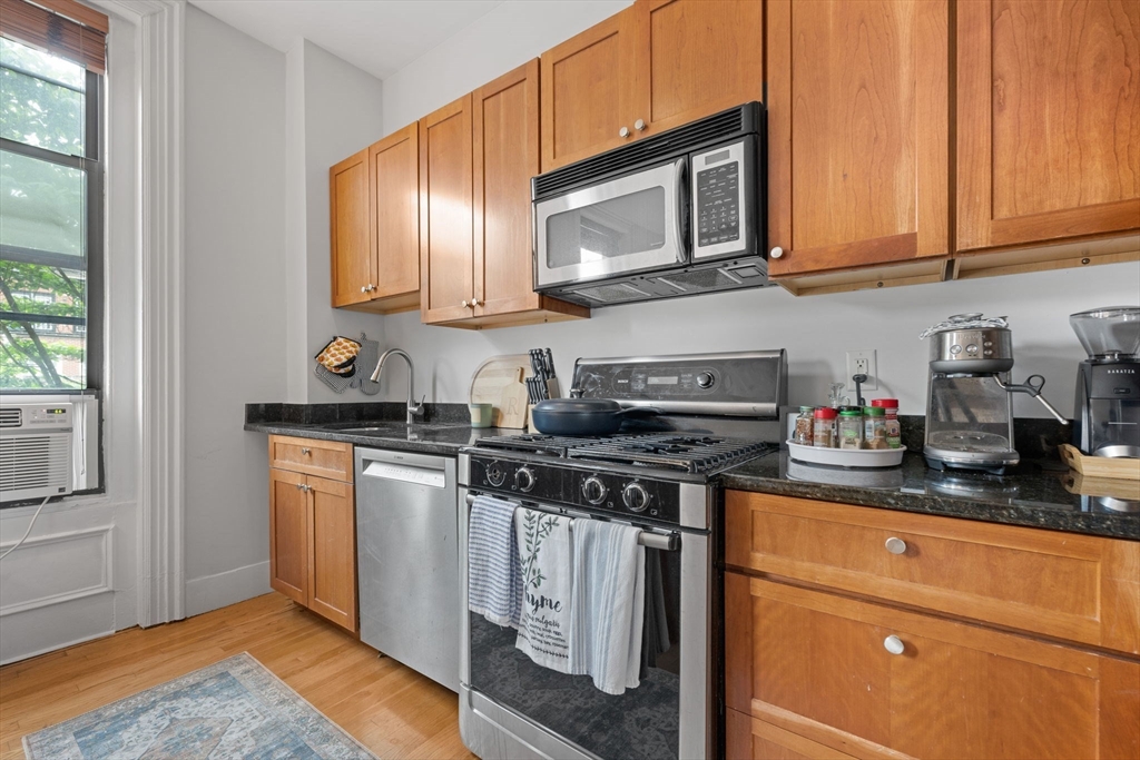 32 Yarmouth St, South End