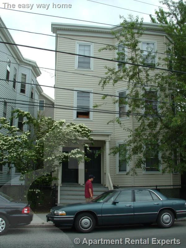 376 Washington St, Ward Two