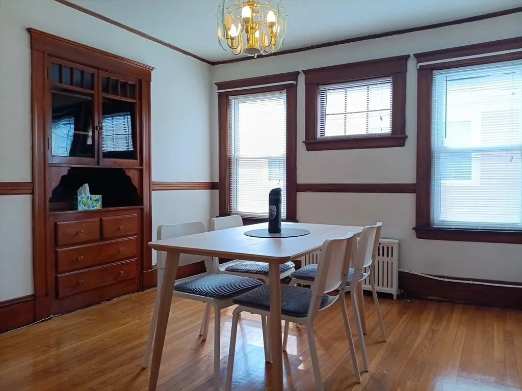 44 Glencoe St, Brighton