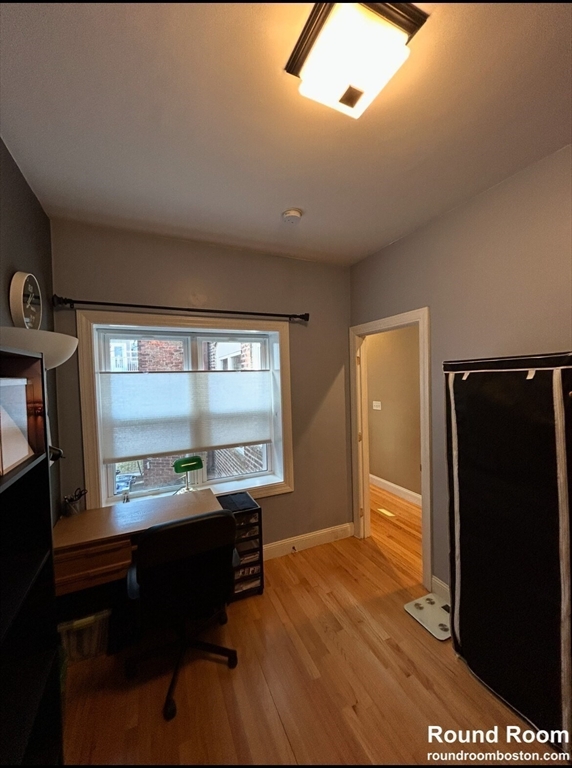 127 Cottage St, East Boston