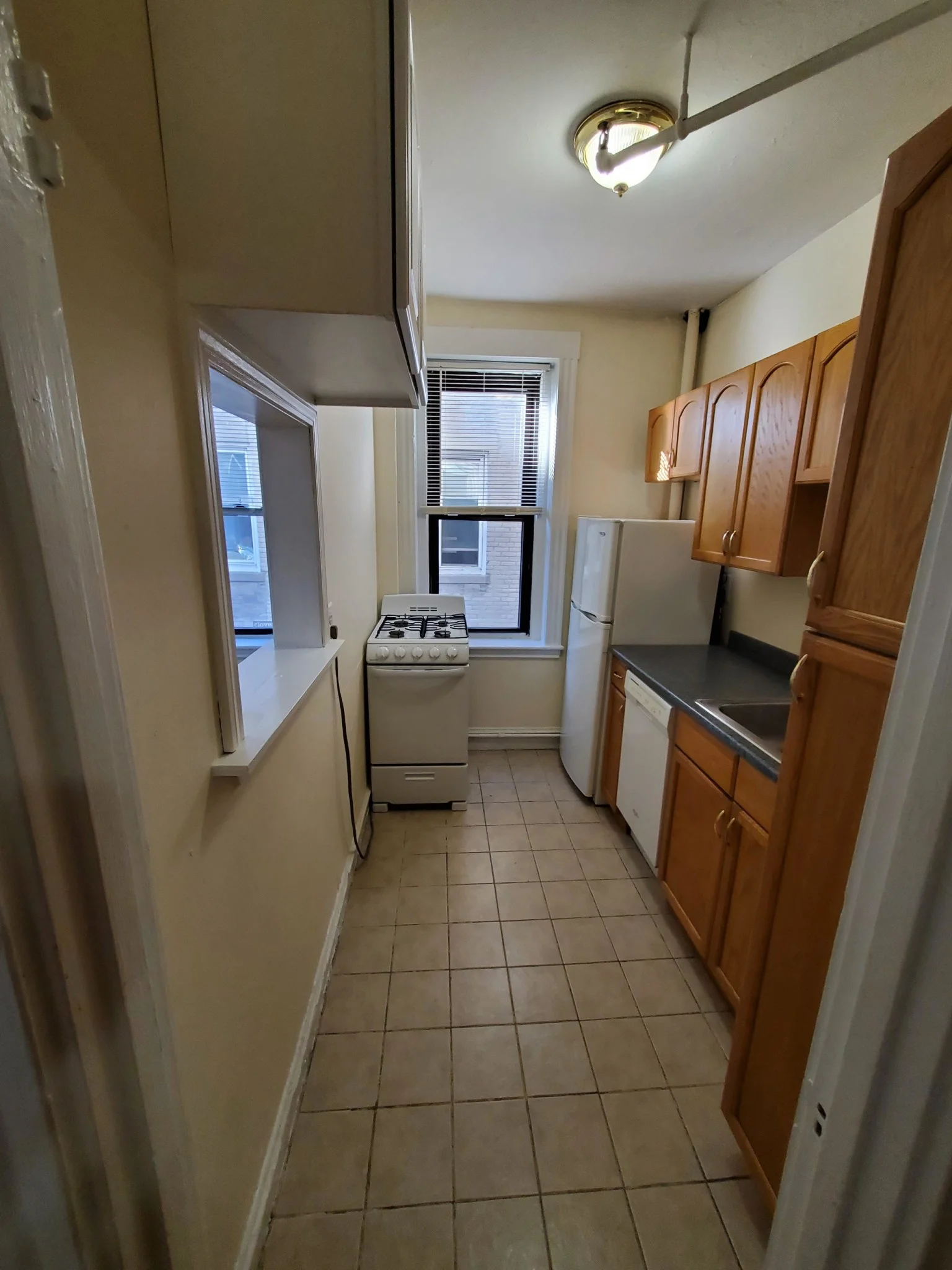 364 Riverway, Mission Hill