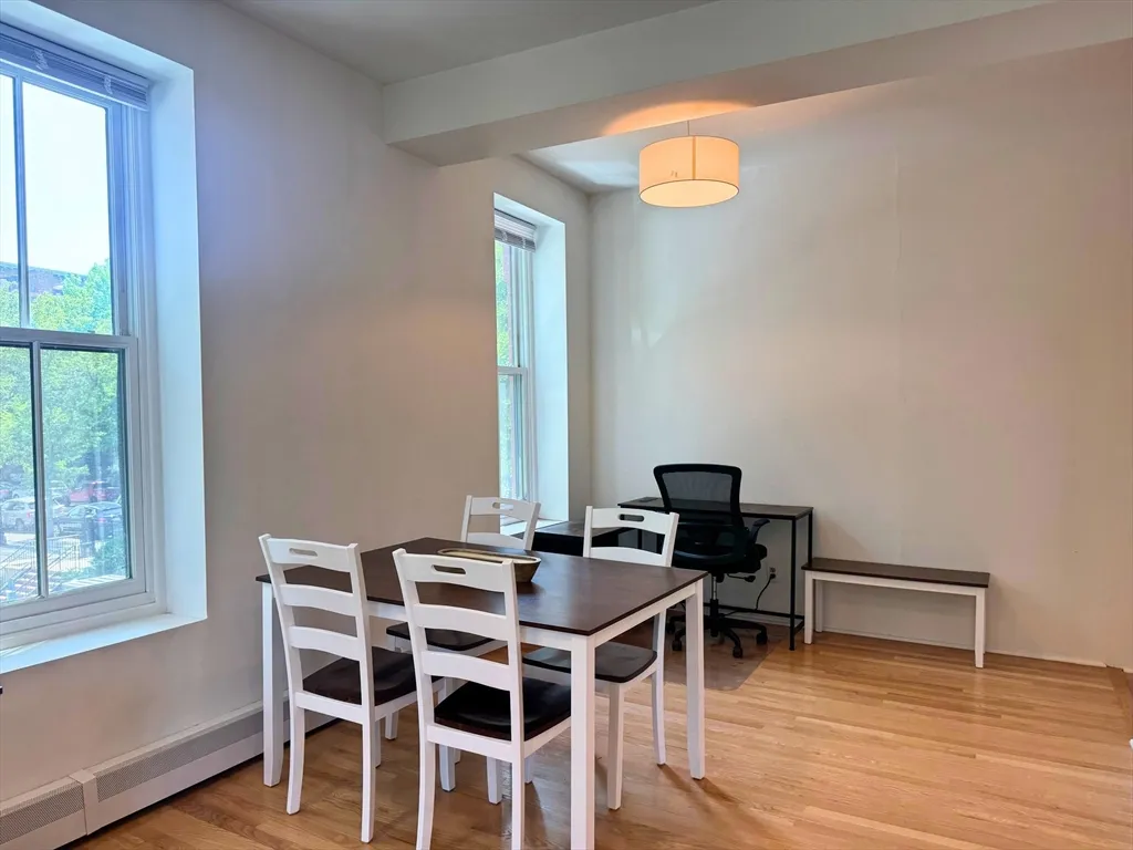 30 Concord Pl, South End