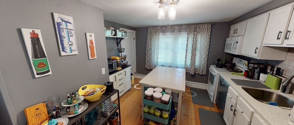 68 Aldrich Rd, Boston