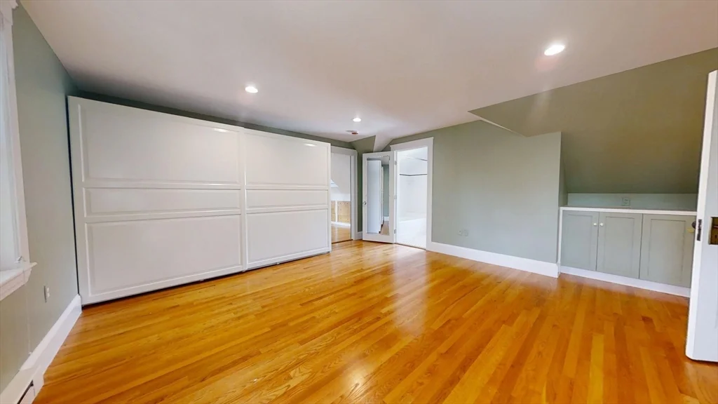 113 Cushing Ave, Belmont