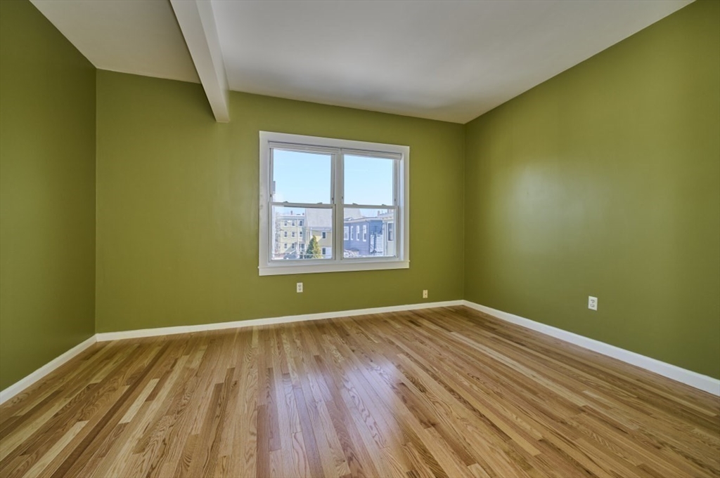 118 Trowbridge St, Harvard Square