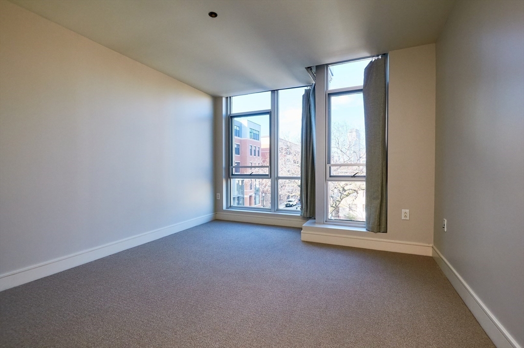 700 Harrison Ave, South End