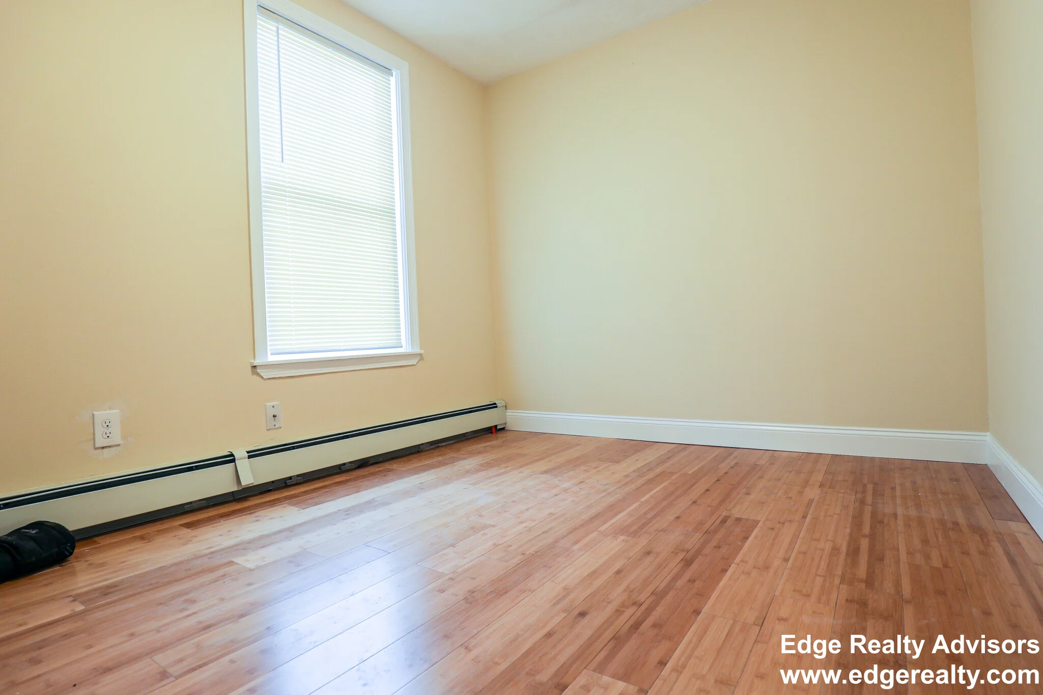 34 Pratt St, Allston