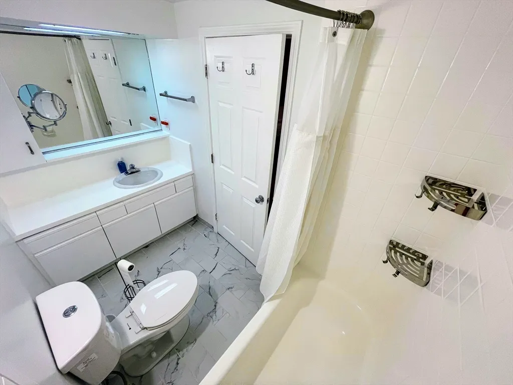 28 Federal St, Salem