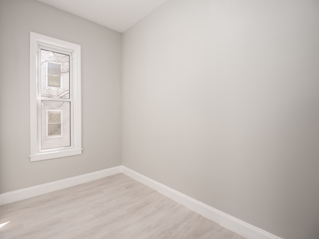 95 Green Hill Pkwa, Worcester