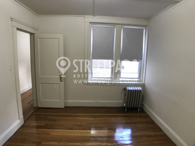 1175 Boylston St, Fenway