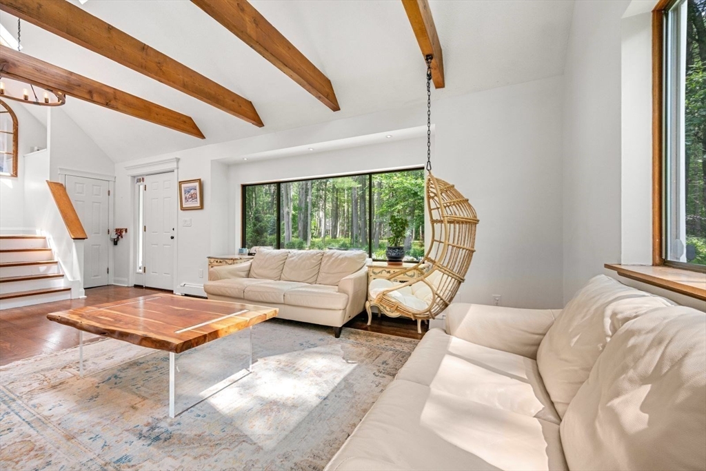2 Deer Run, Littleton