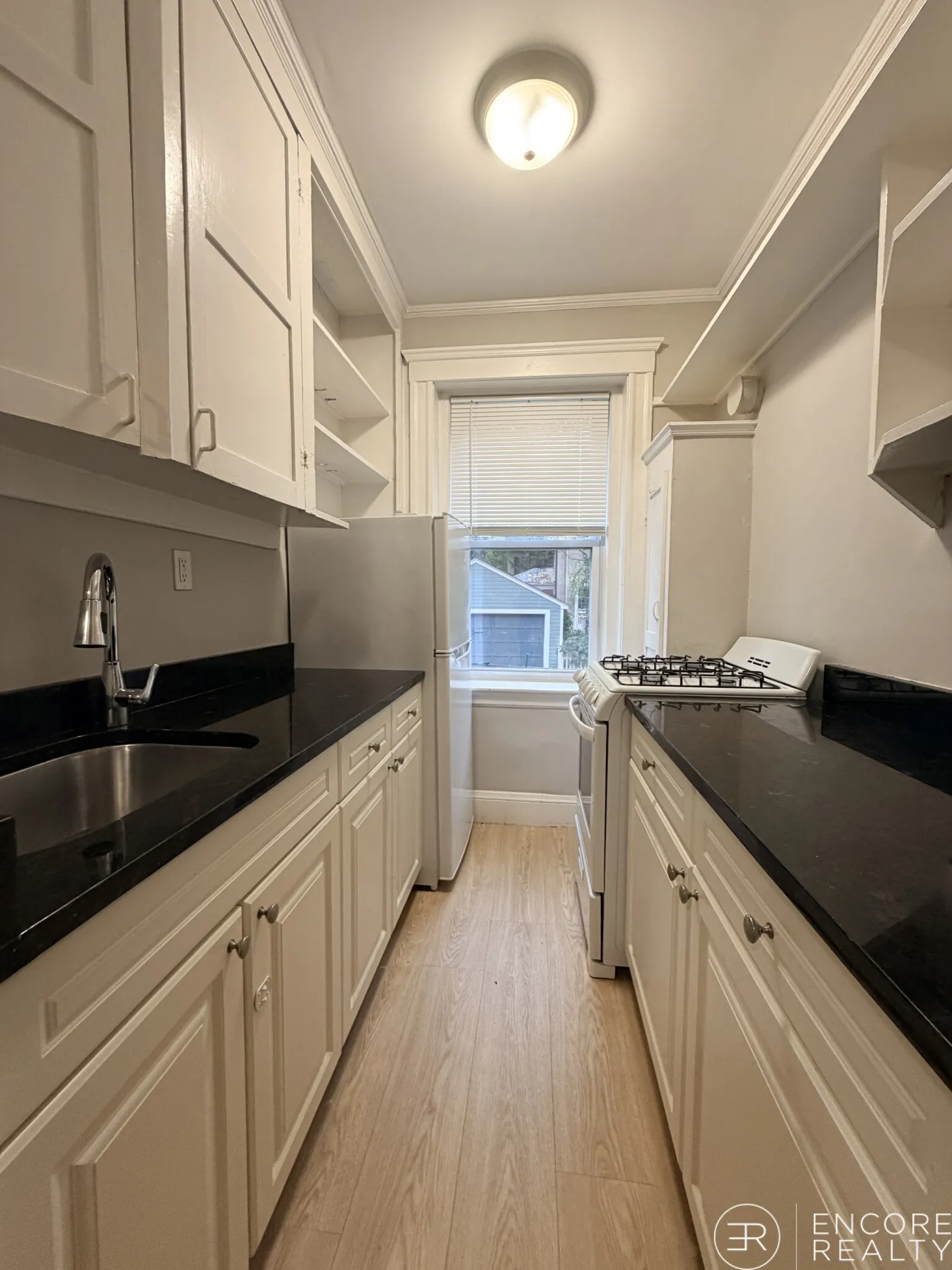 1 Gray St, Neighborhood Nine