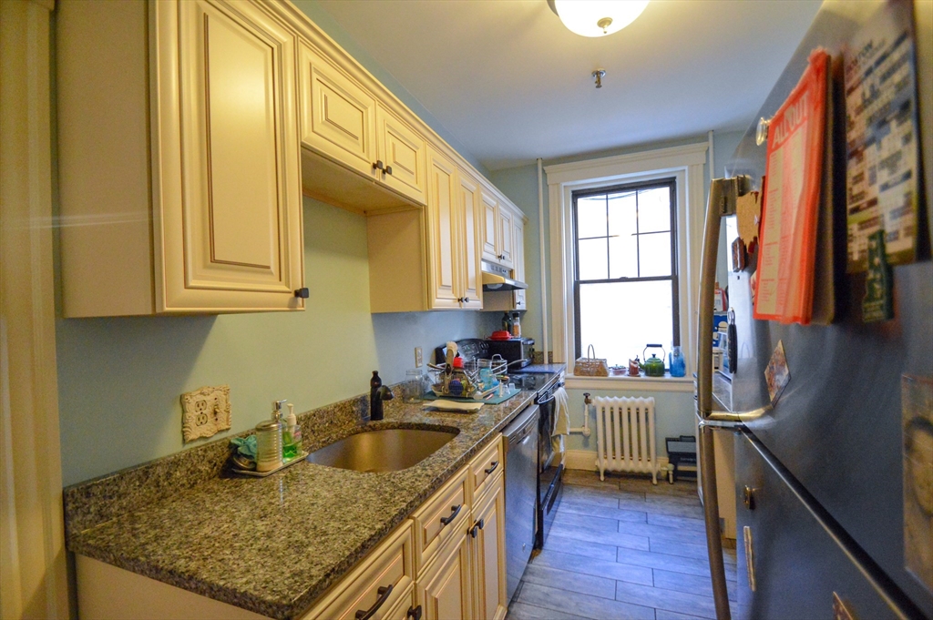 370 Chestnut Hill Ave, Brighton