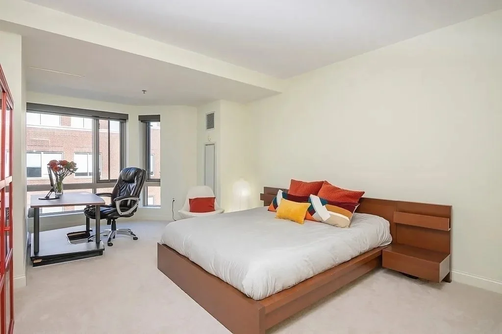 17 Otis St, East Cambridge