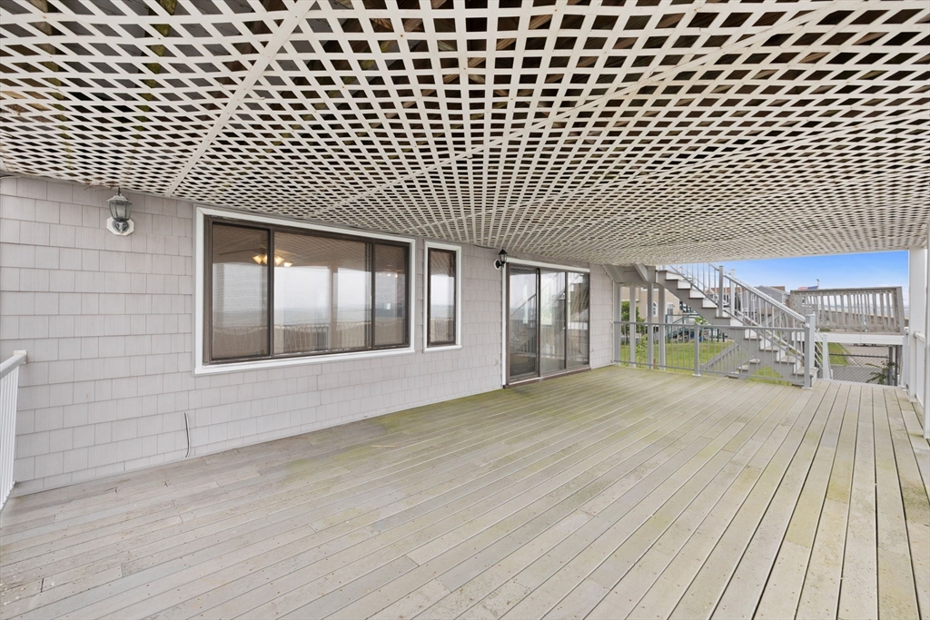 8 Pebble Ave, Revere