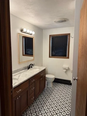30 Groton Rd, Shirley