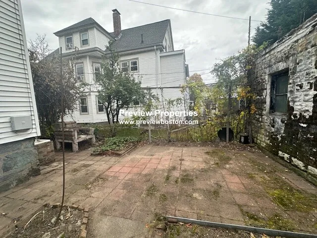 80 Chestnut Hill Ave, Brighton