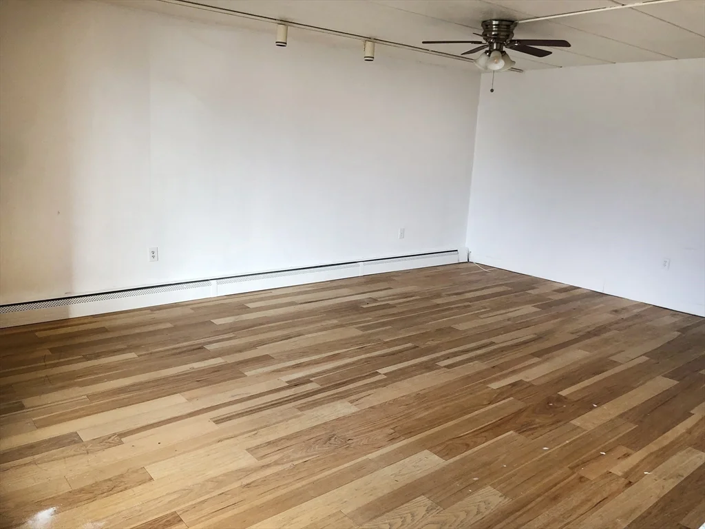 269 Lake St, Weymouth