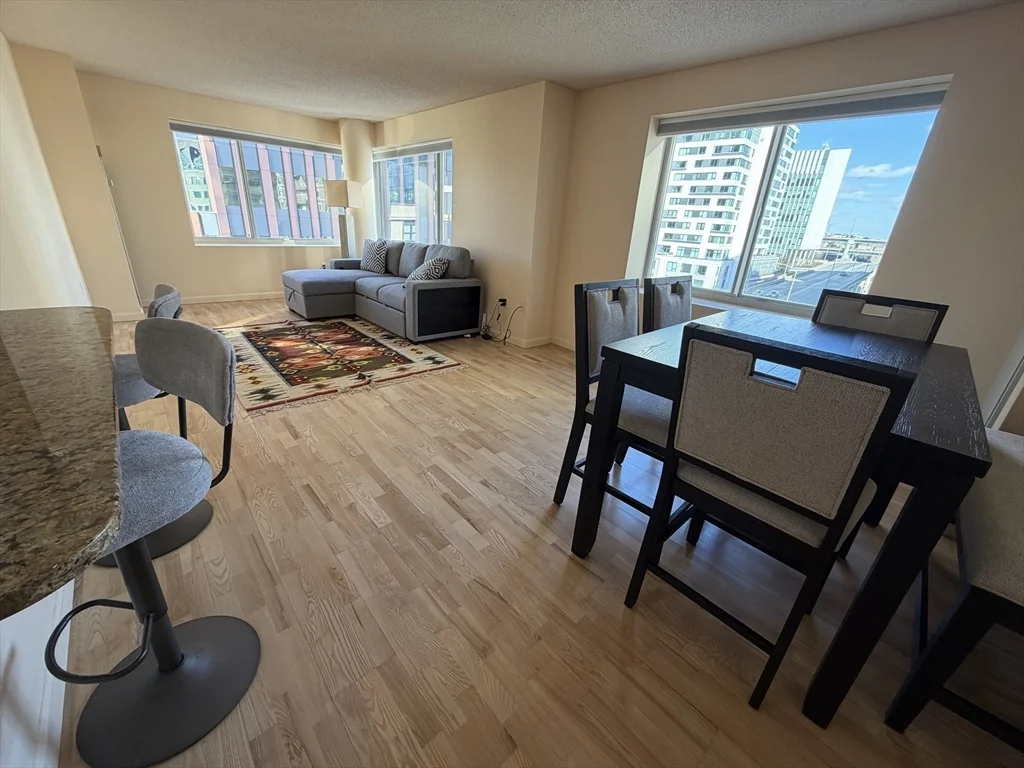 8 Museum Way, East Cambridge