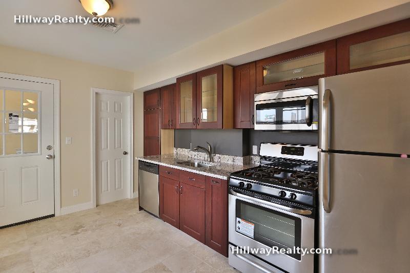 82 Bremen St, East Boston