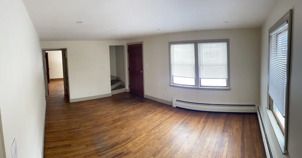 37 Eames St, North Reading