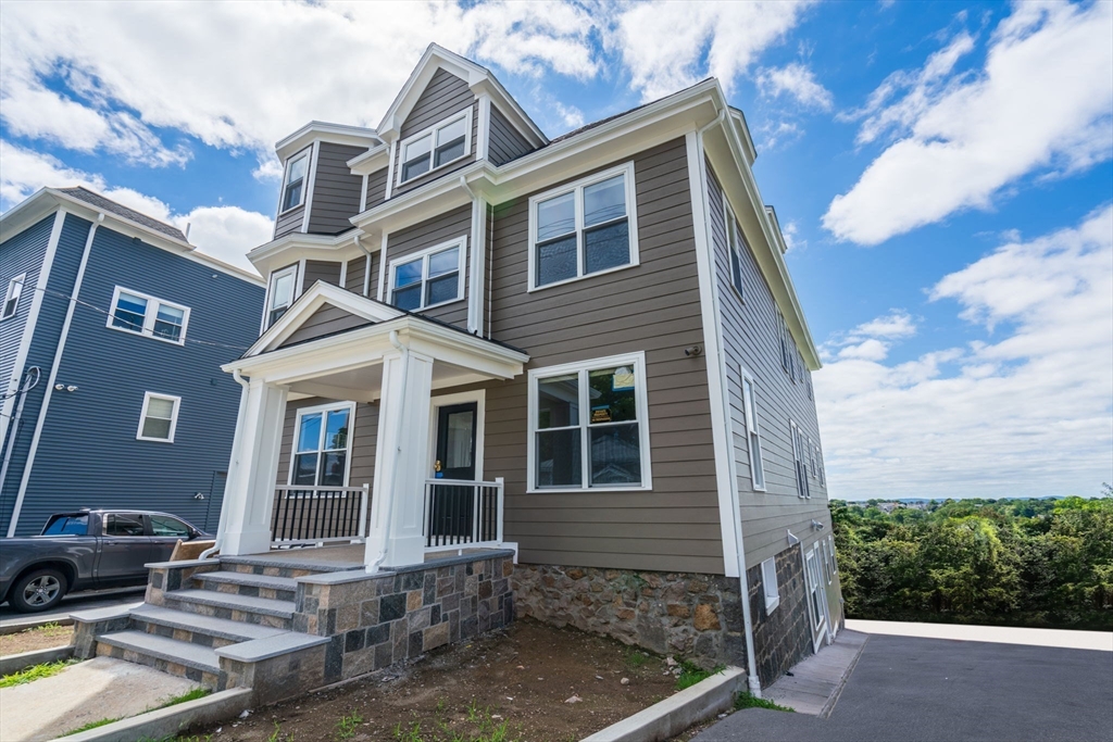 89 Summit Ave, Winthrop