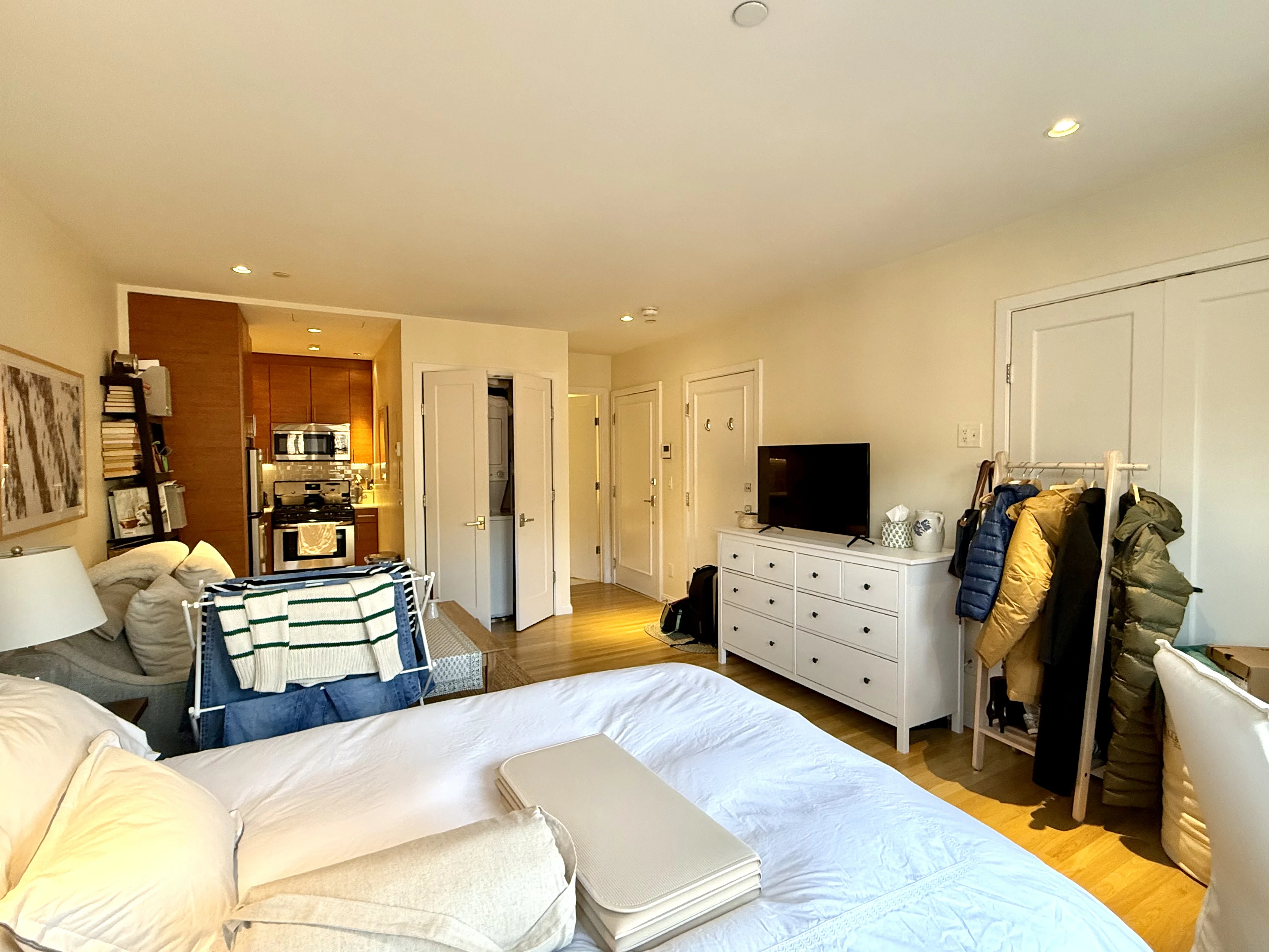 209 Newbury St, Back Bay