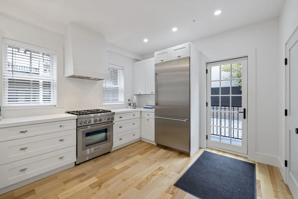 133 Spring St, East Cambridge