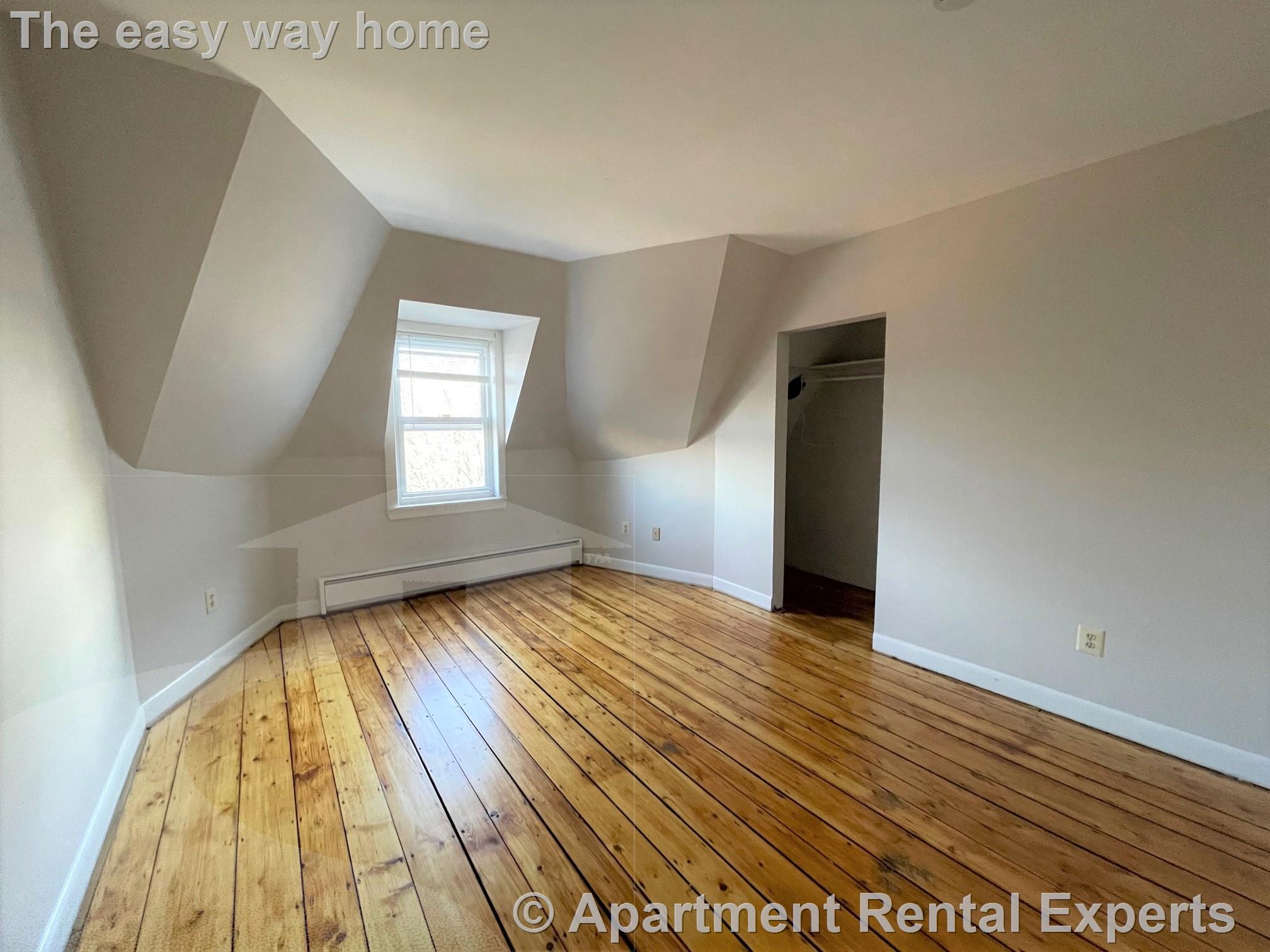 14 Chestnut St, Malden Center