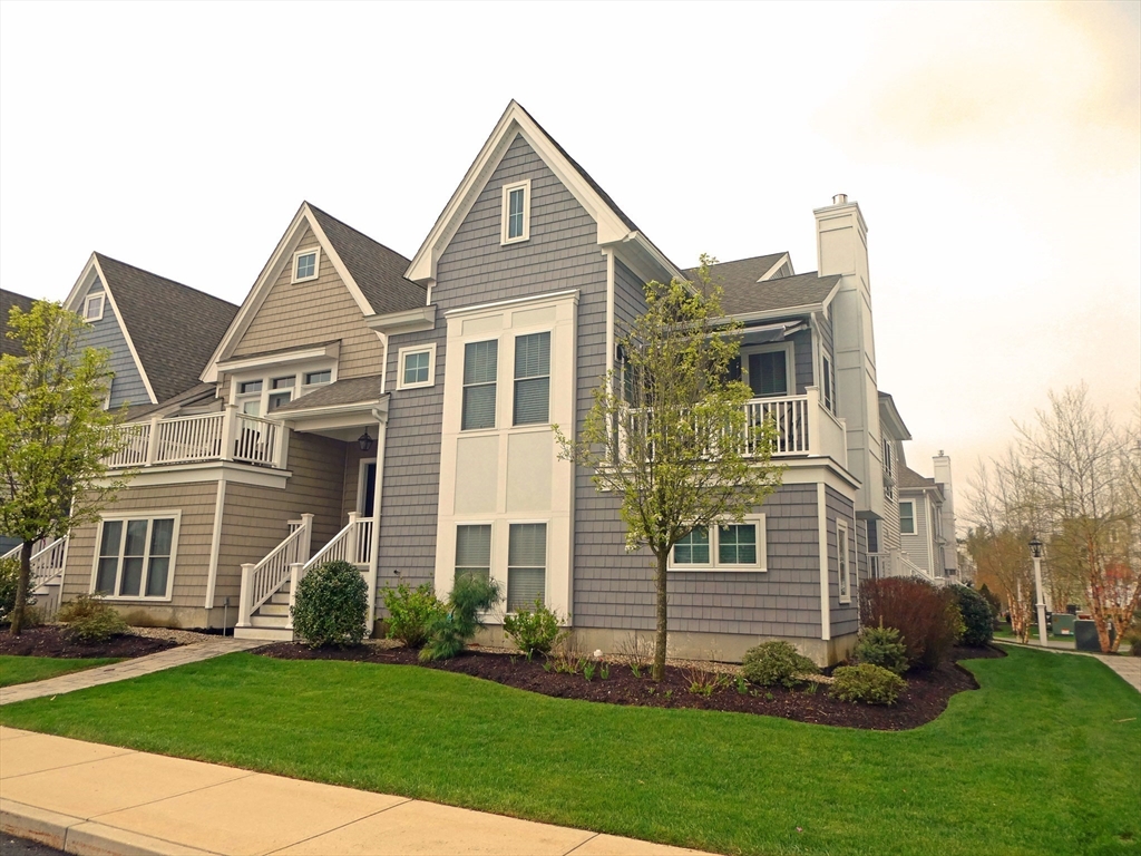 26 Daisy Ln, Plymouth