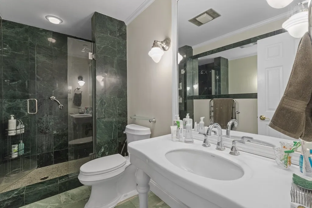 241 Perkins St, Jamaica Plain