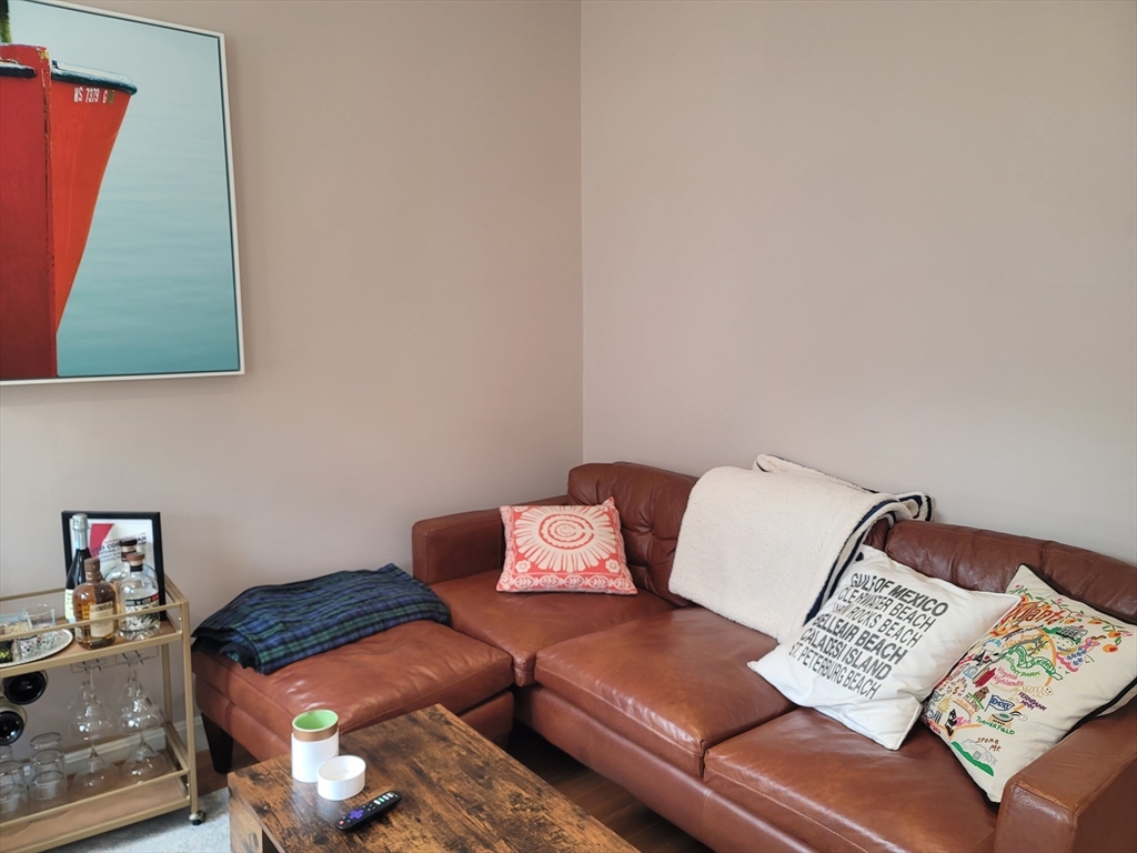 11 Phillips, Beacon Hill