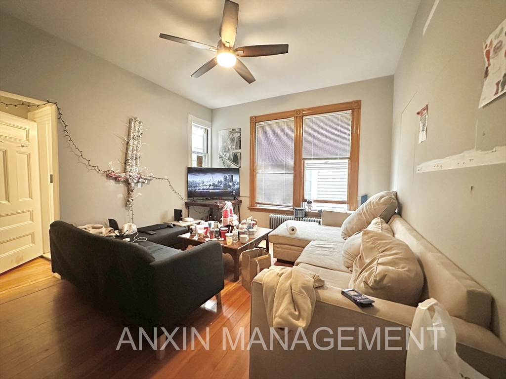 71 Gardner St, Allston