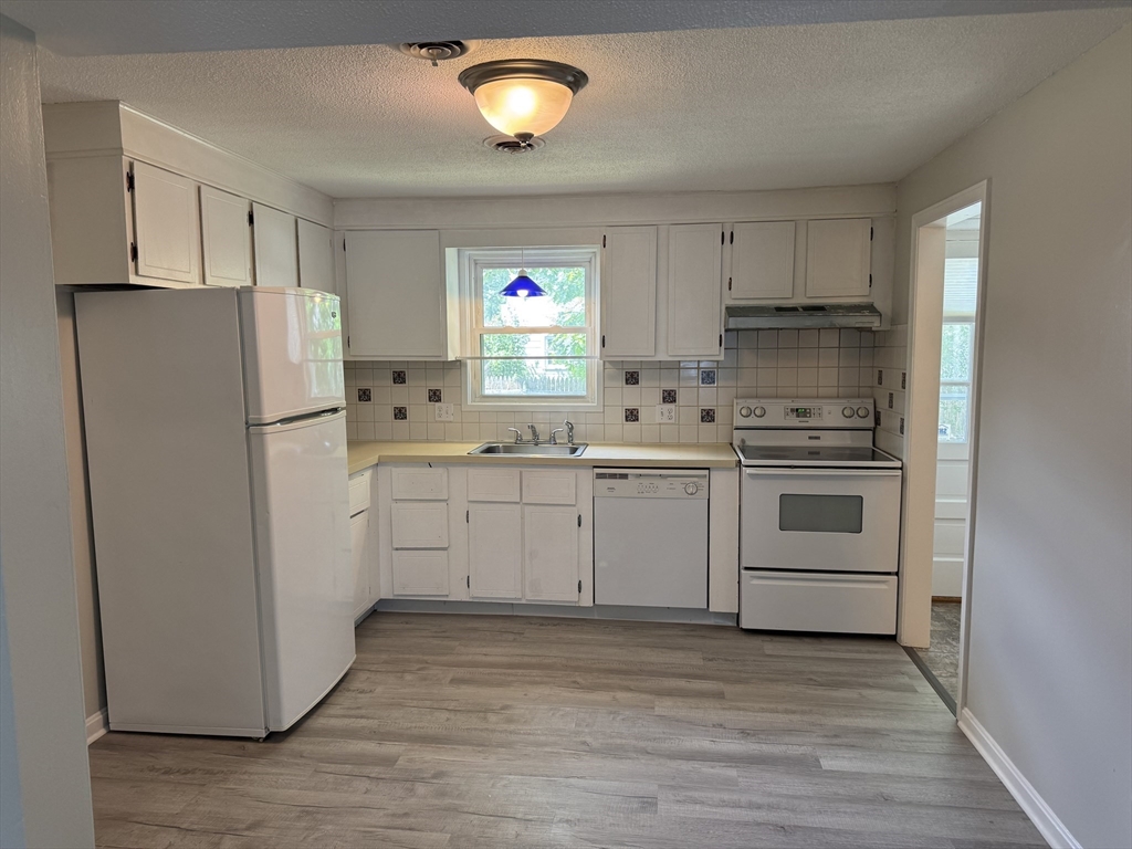 31 Constitution Way, Methuen