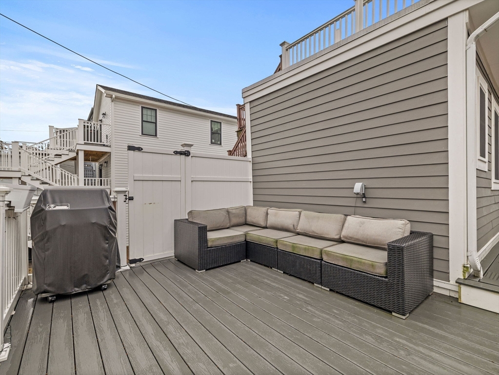 154 Lexington St, East Boston