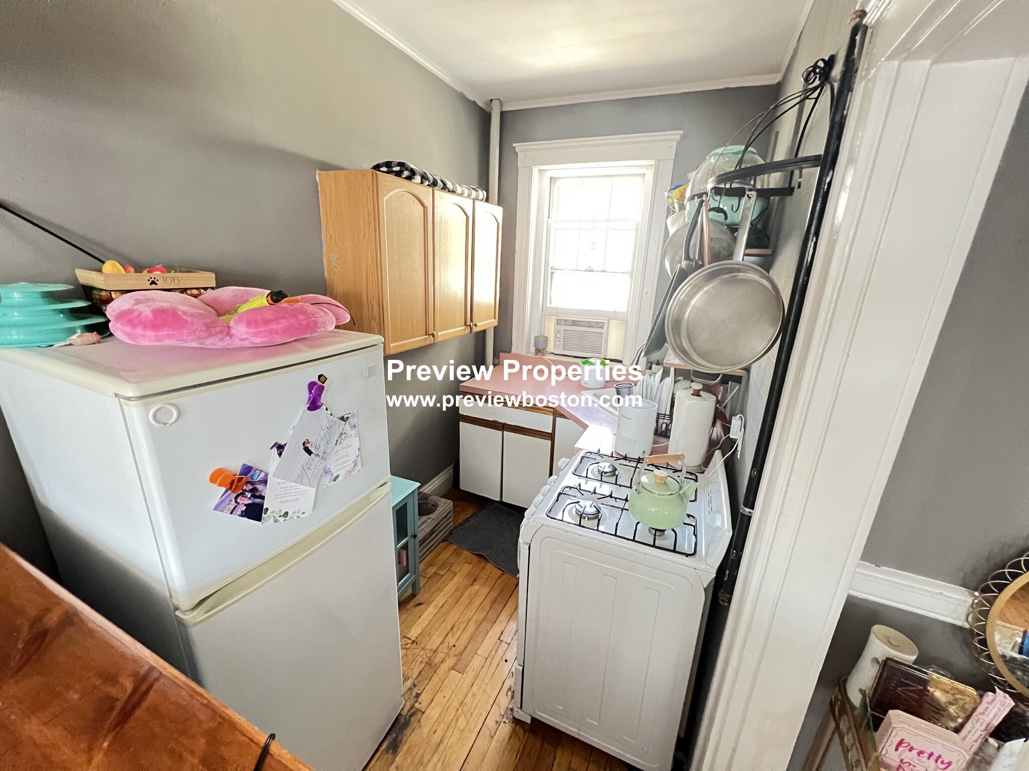 1572 Commonwealth Ave, Brighton