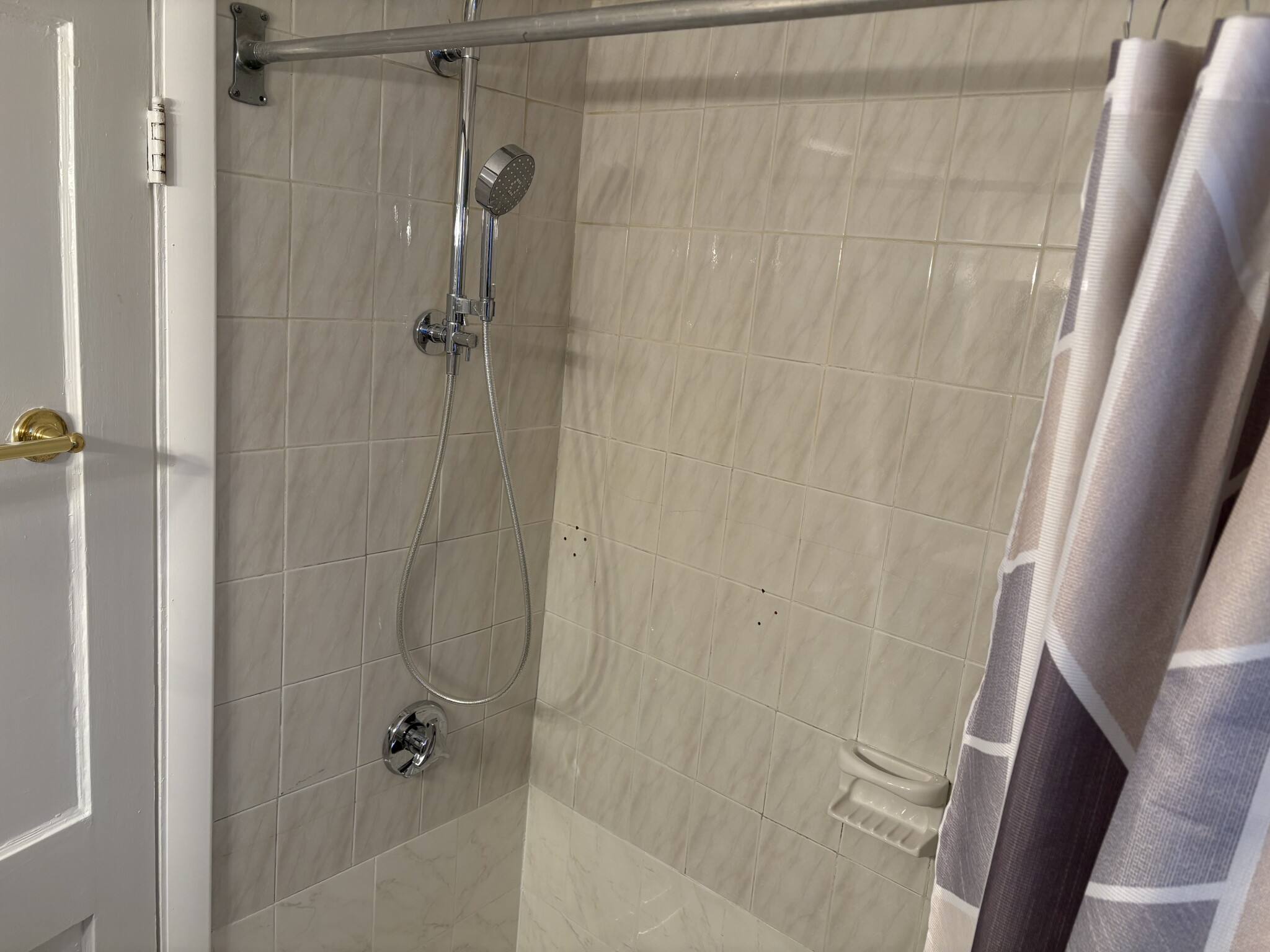 274 Derby St, West Newton