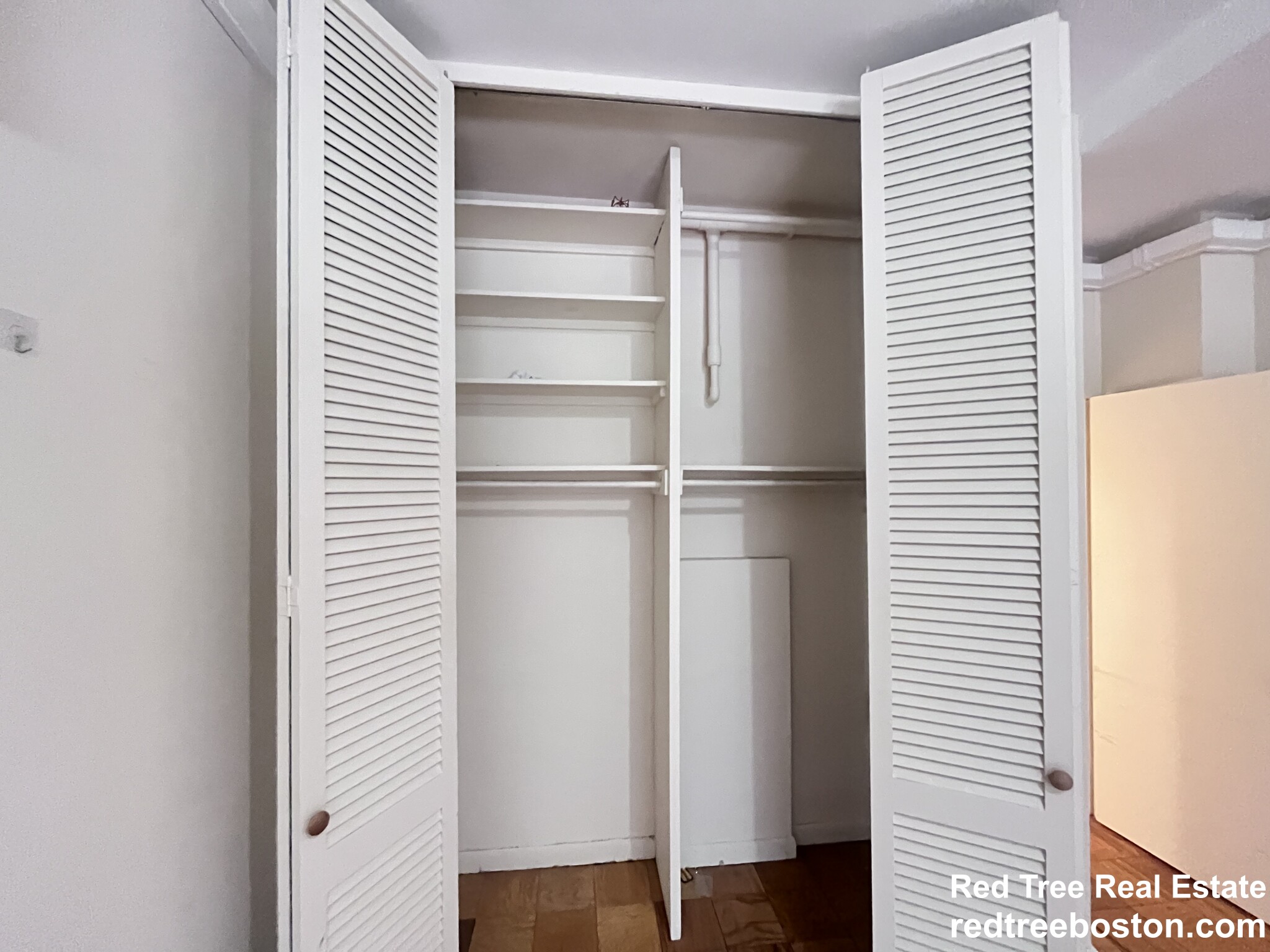 101 Monmouth St, Longwood