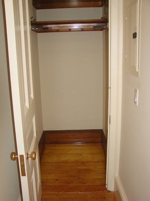 404 Marlborough St, Back Bay