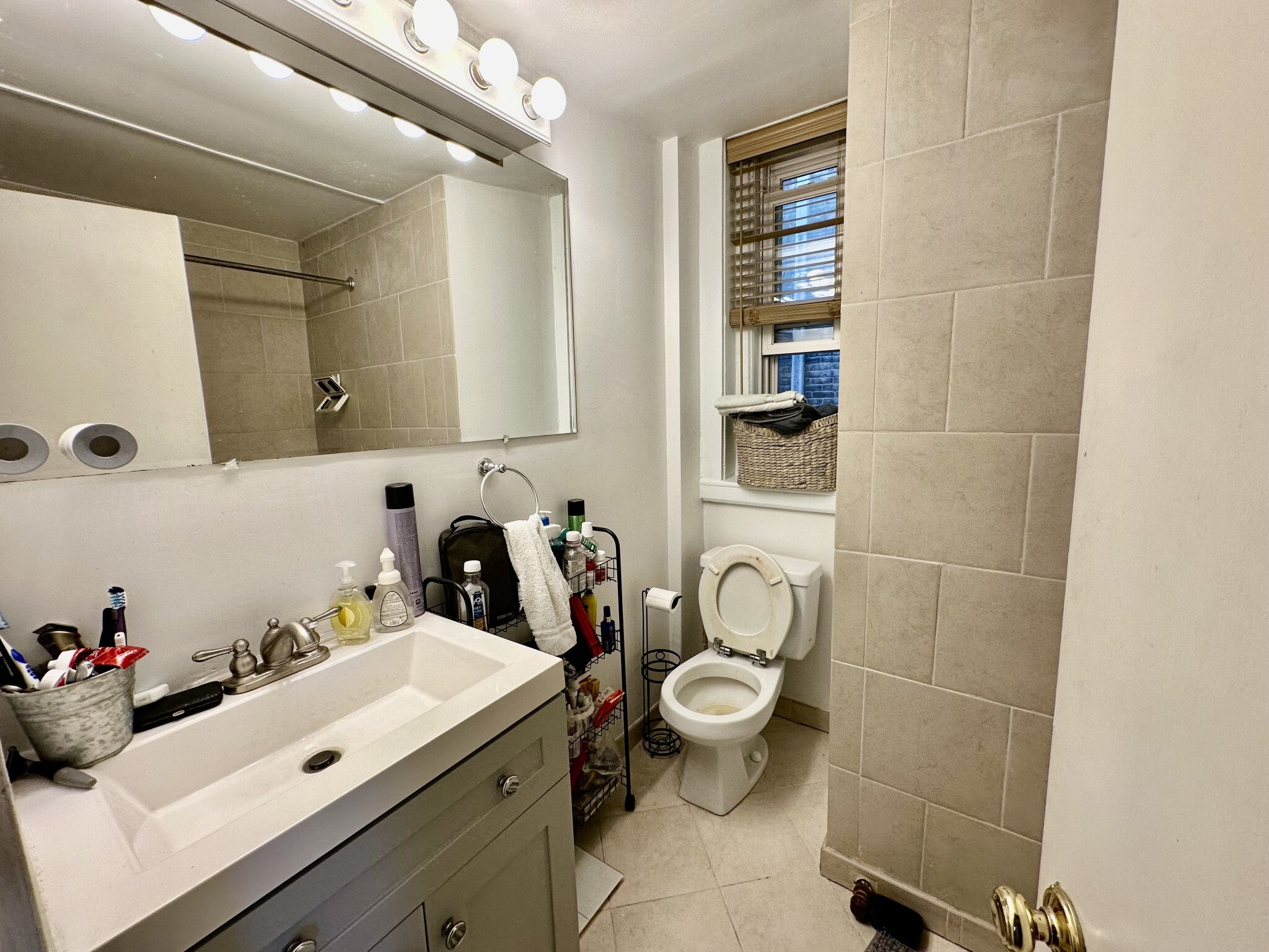 108 Myrtle, Beacon Hill