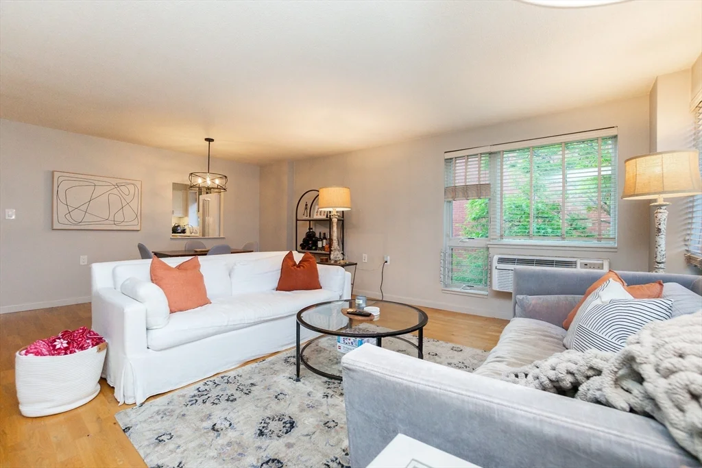 66 Winchester St, Coolidge Corner