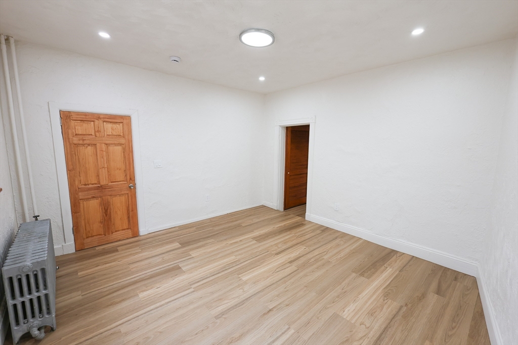 114 Amory St, Jamaica Plain