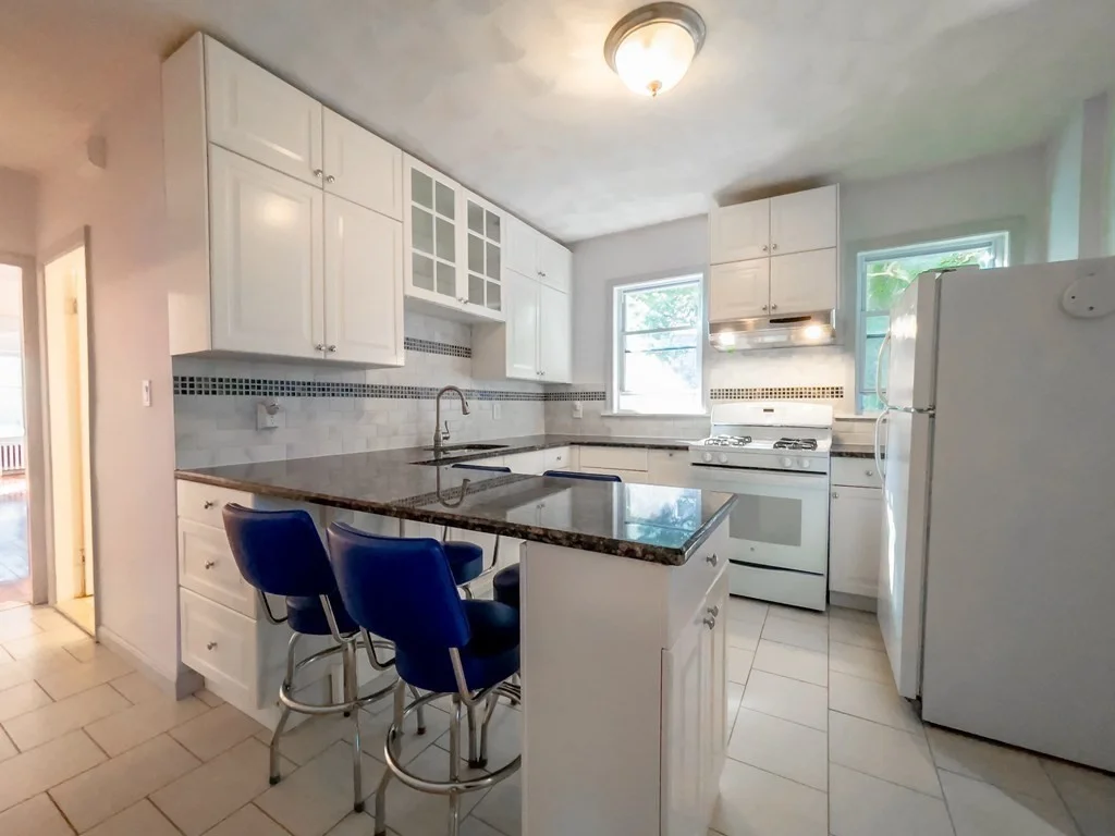 24 Montvale St, Roslindale