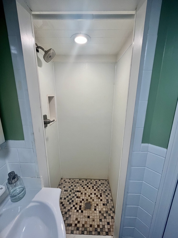 13 Columbine Rd, Worcester