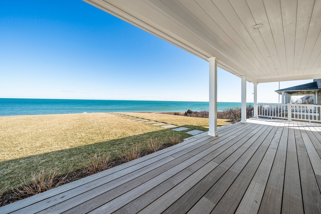 61 Gurnet Rd, Duxbury