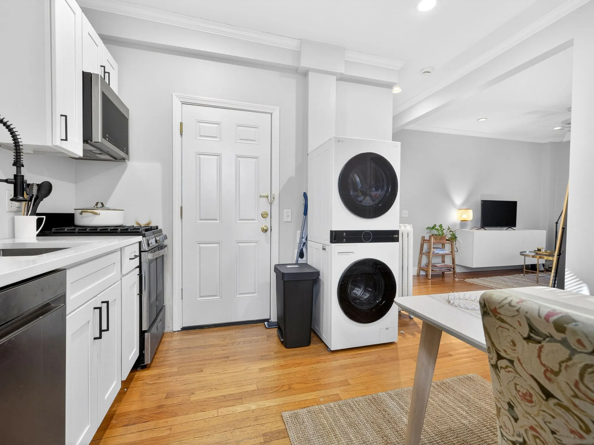 1576 Cambridge St, Mid-Cambridge